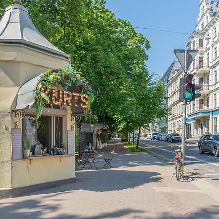 Prestigious Former Library Apartment - Perfect Location Riga Exterior foto